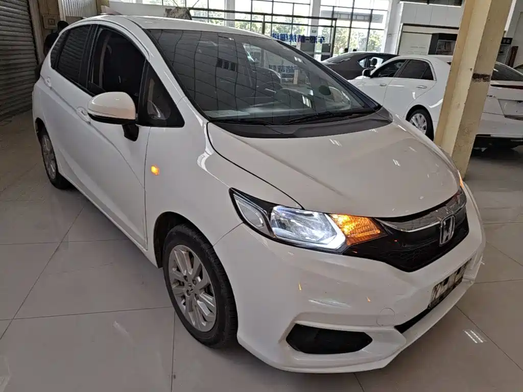 Honda Fit — миниатюра 4