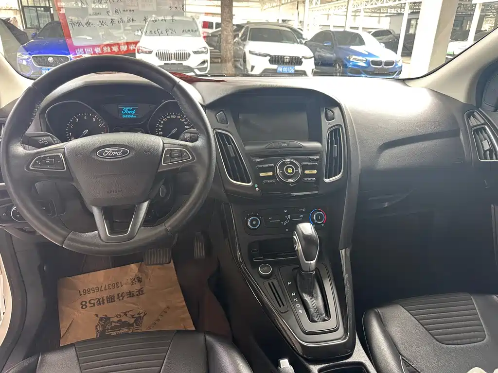 Ford Focus — миниатюра 7