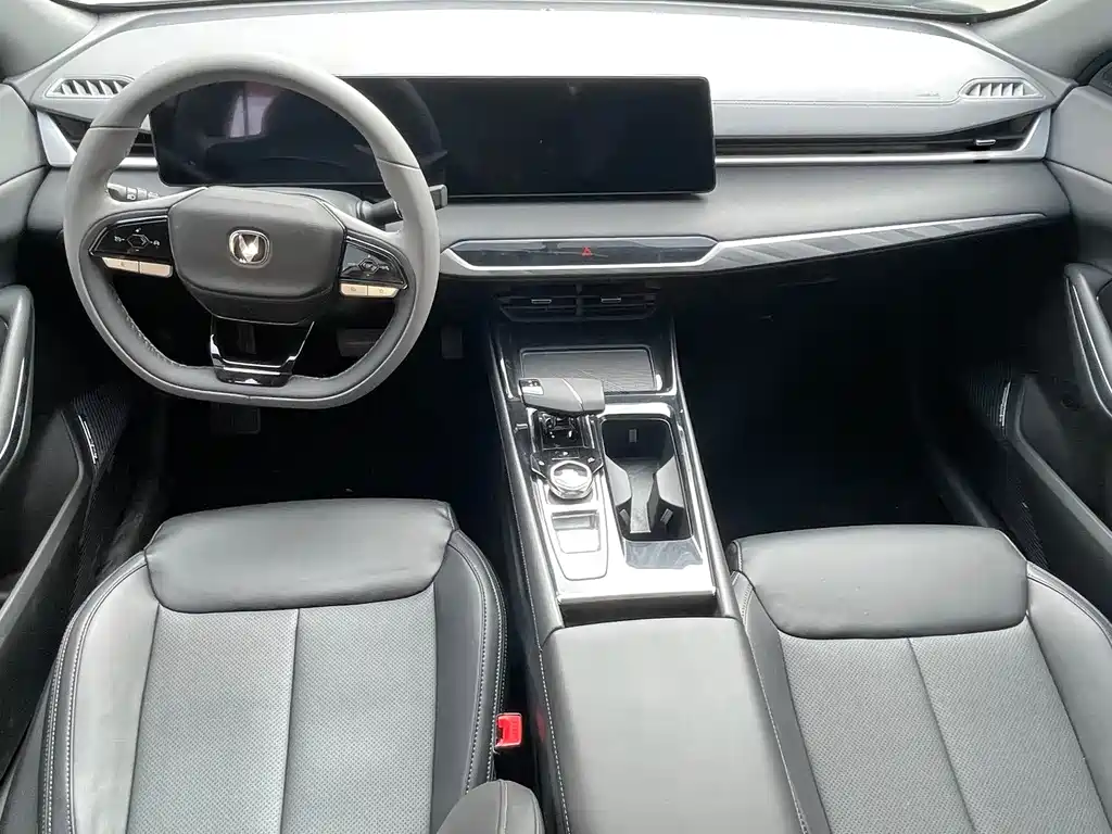 Changan Raeton Plus PLUS 2023 1.5T DCT Luxury