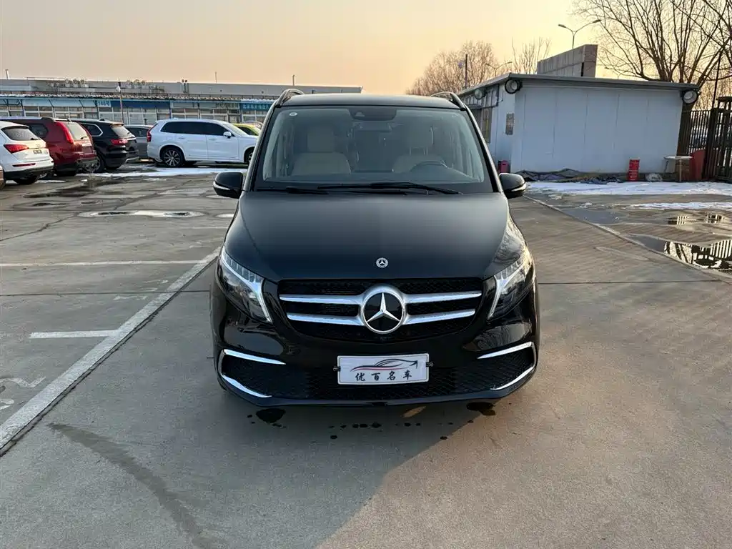 MERCEDES-BENZ V CLASS