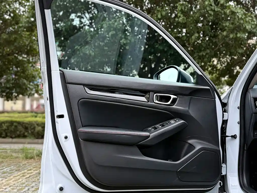 Honda Civic — миниатюра 7