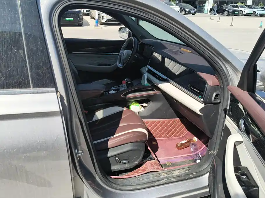 Geely Xingyue L — миниатюра 8