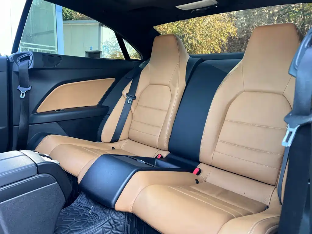 Mercedes-Benz E-Class (Import) — миниатюра 12