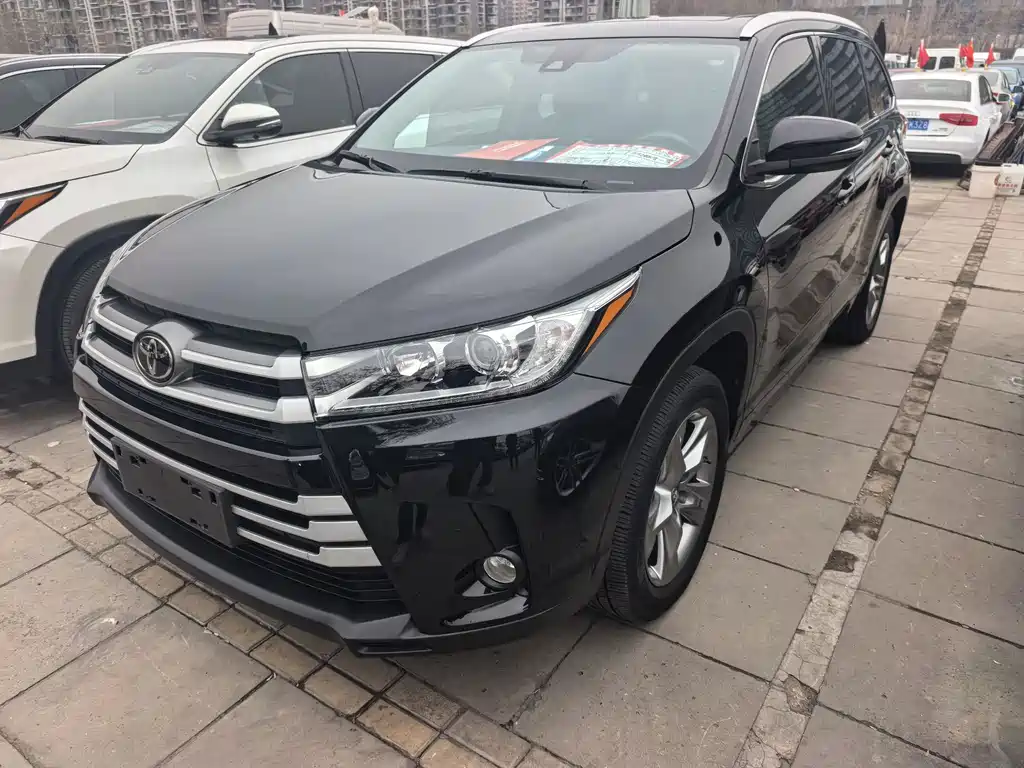Toyota Highlander 2021