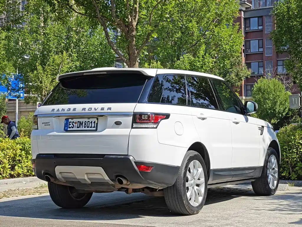 Land Rover Sport — миниатюра 9
