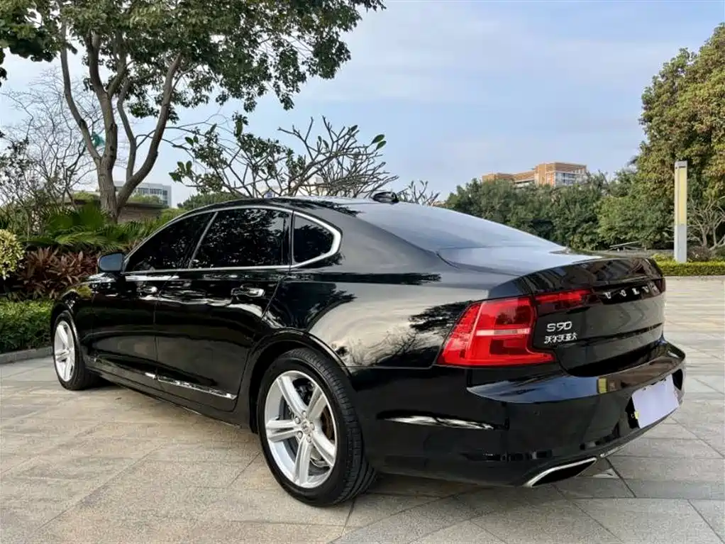Volvo S90 2020 T5 Luxury