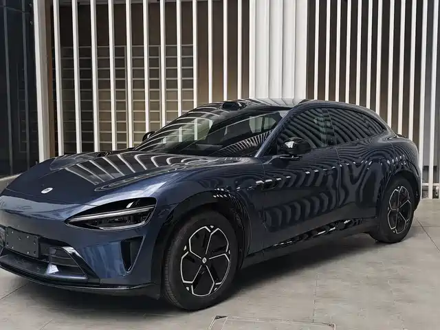 XIAOMI CAR XIAOMI YU7 2025