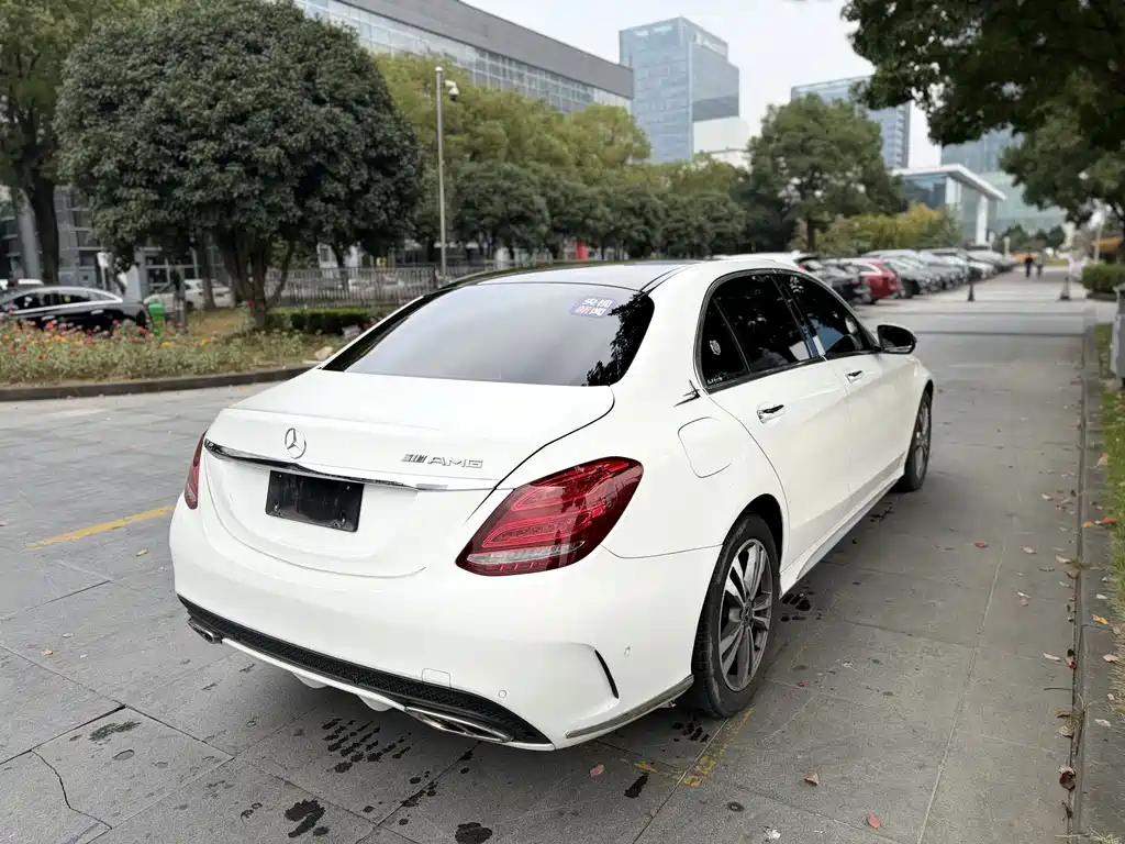 Mercedes-Benz C-Class — миниатюра 7