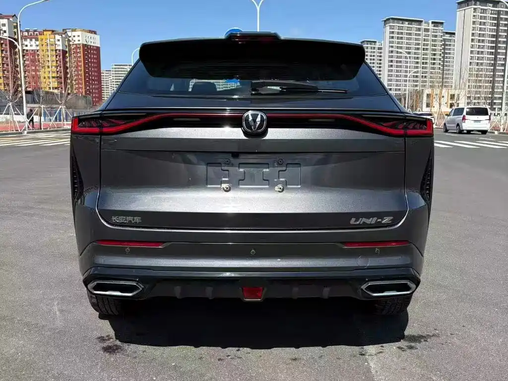 Changan UNI-Z New Energy — миниатюра 11