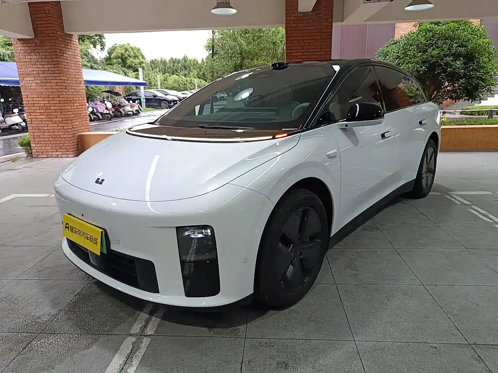 Li Auto Идеальный i6