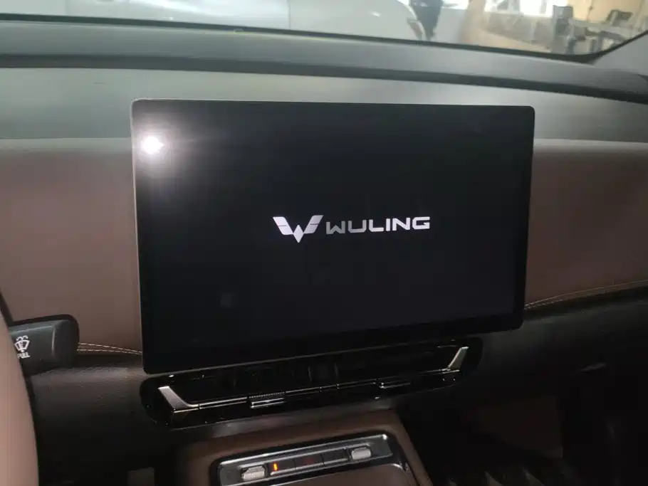 Wuling Xingguang 730 — миниатюра 13