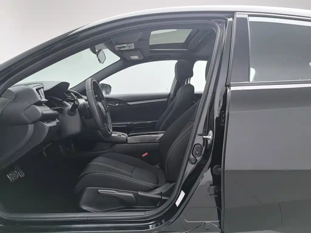 Honda Civic — миниатюра 10