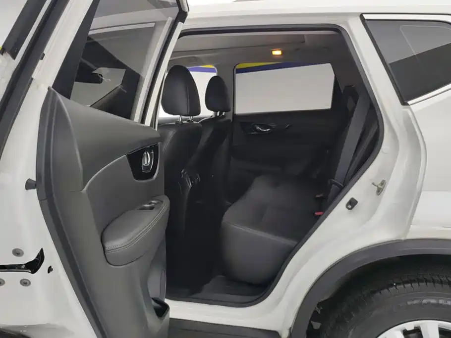 Nissan X-Trail — миниатюра 11