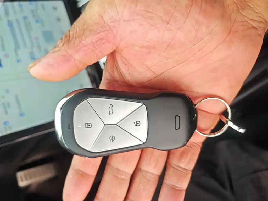 XPeng P5 — миниатюра 9