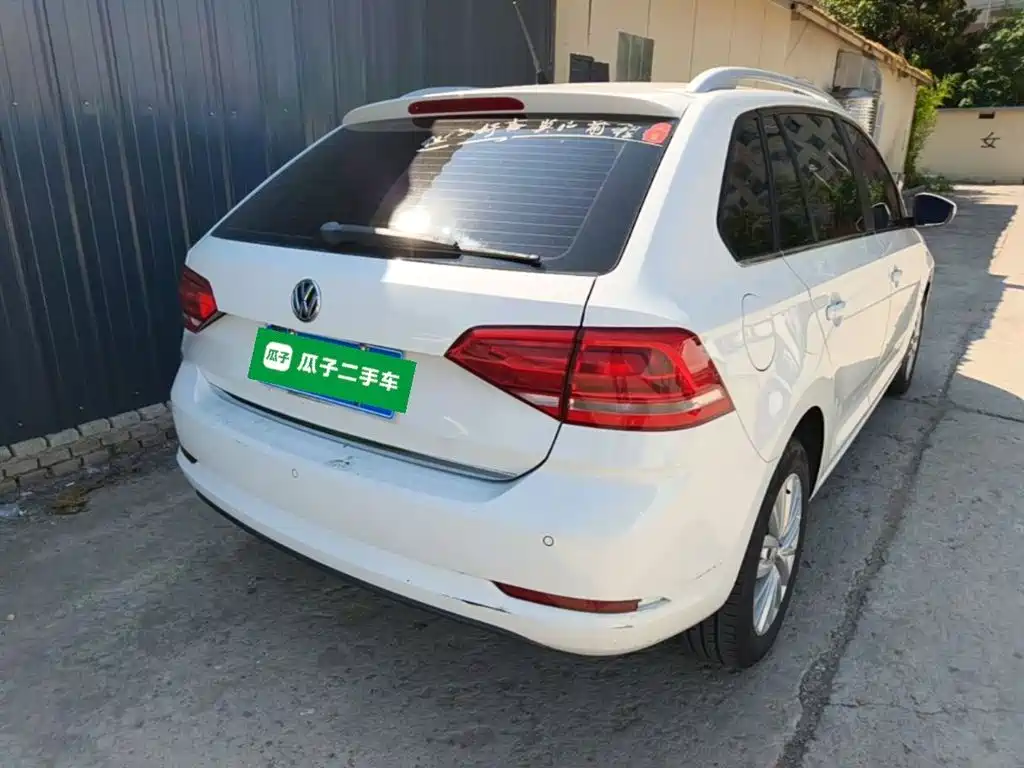 Volkswagen Santana — миниатюра 7