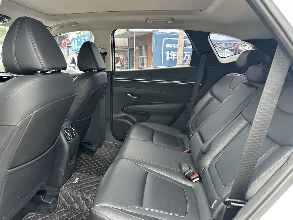 Hyundai Tucson — миниатюра 9