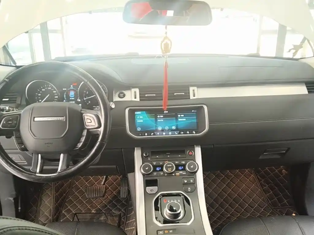 Land Rover Evoque — миниатюра 10