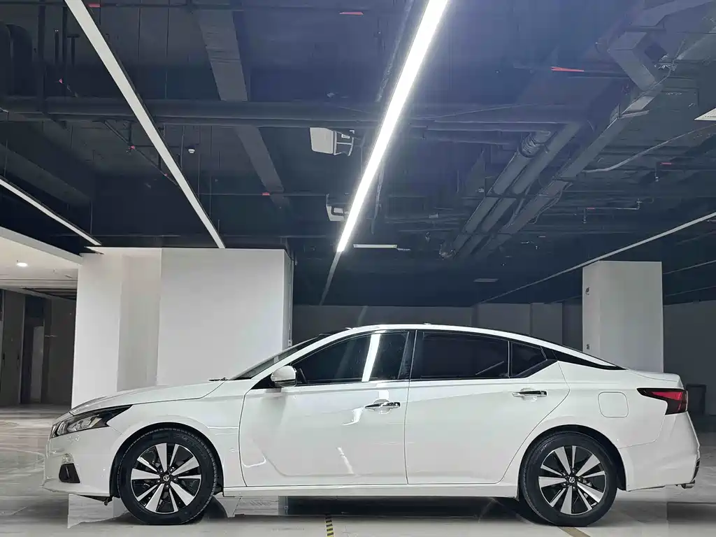 Nissan Teana — миниатюра 3