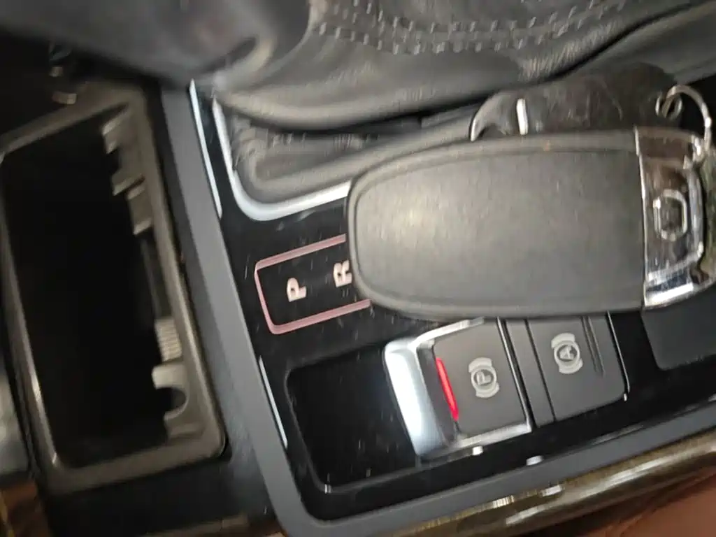 Audi A6L — миниатюра 9