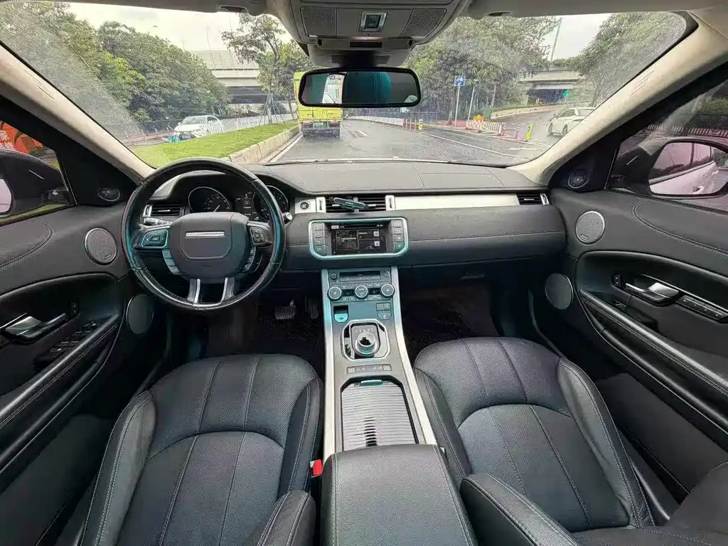 Land Rover Range Rover Evoque 2016 2.0T SE PLUS Smart