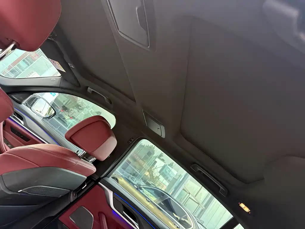 BMW 5 Series — миниатюра 9