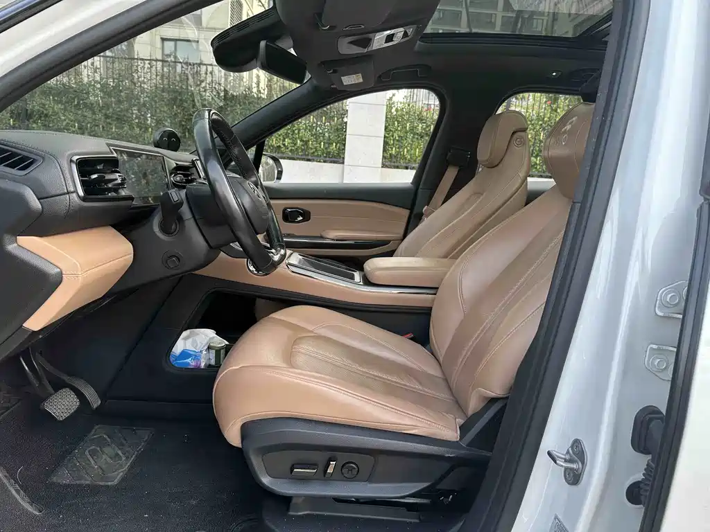 NIO ES6 — миниатюра 6
