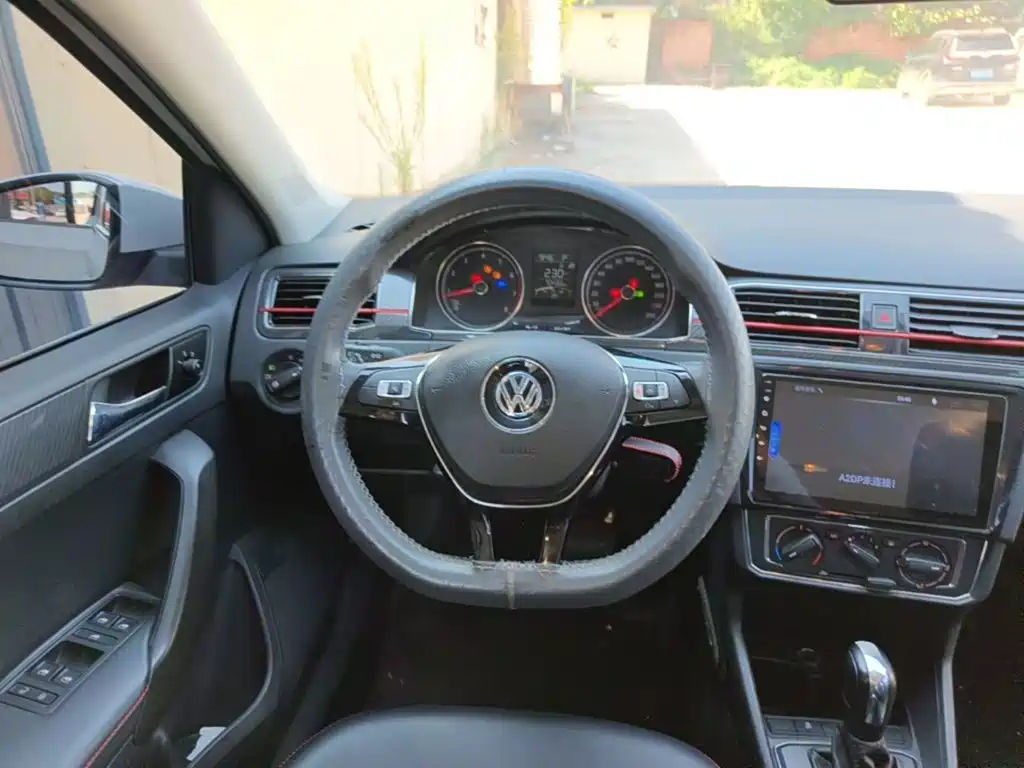 Volkswagen Santana — миниатюра 11