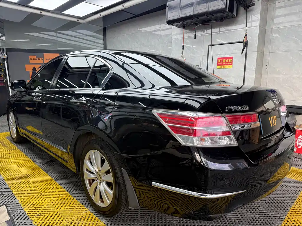 Honda Accord — миниатюра 8