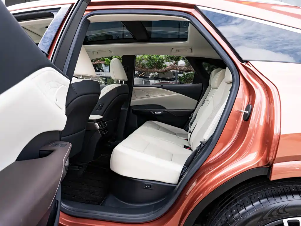 Lexus RX New Energy — миниатюра 10