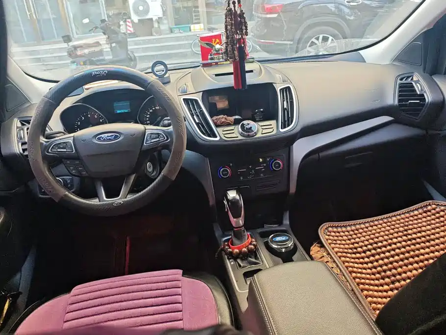 Ford Kuga — миниатюра 12