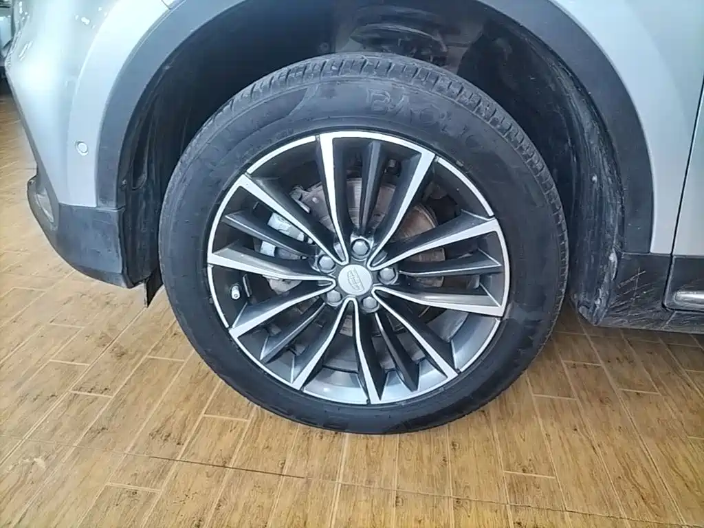Geely Boyue — миниатюра 23