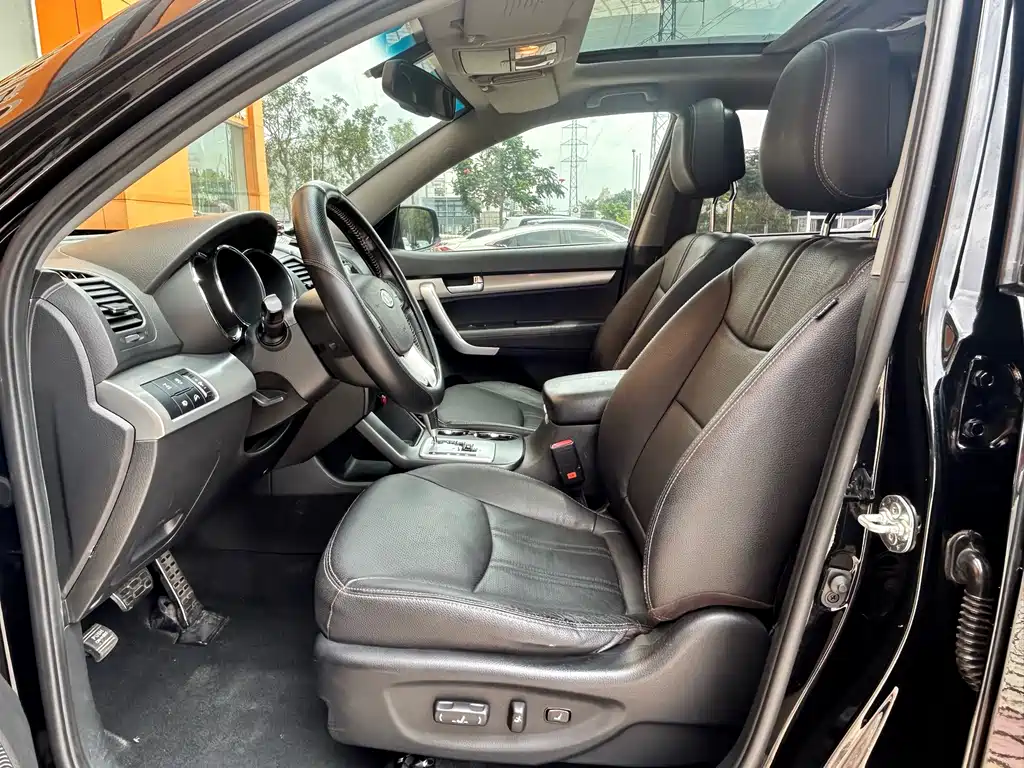 Kia Sorento — миниатюра 10