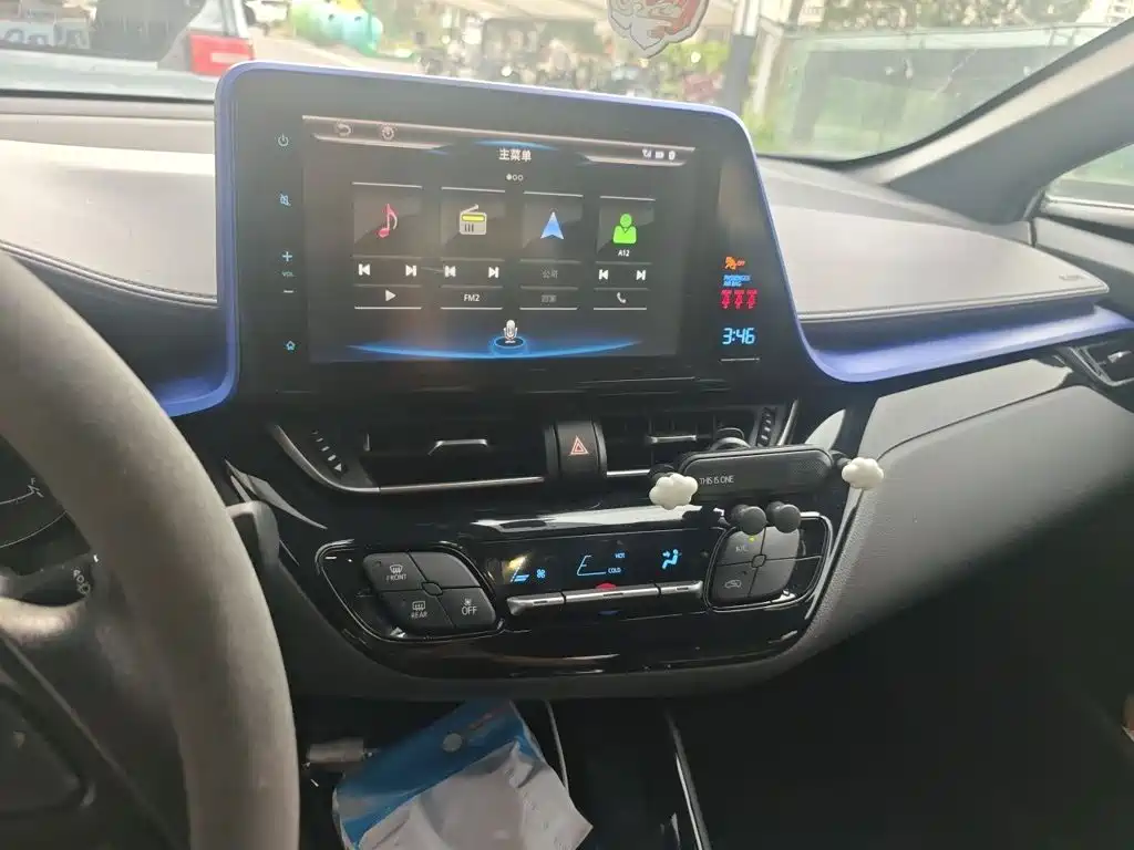 Toyota C-HR — миниатюра 6