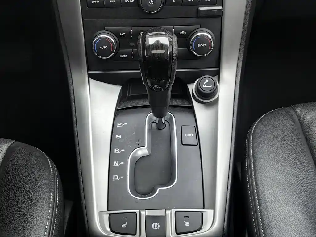 Chevrolet Captiva — миниатюра 13