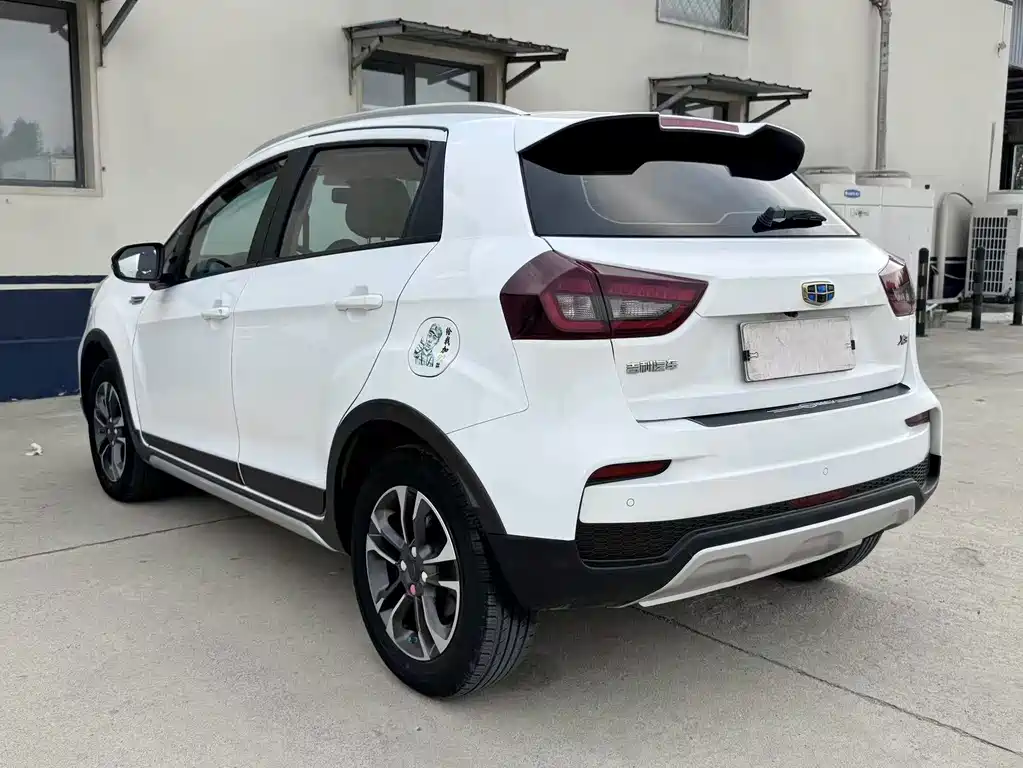 Geely Vision X3 — миниатюра 6