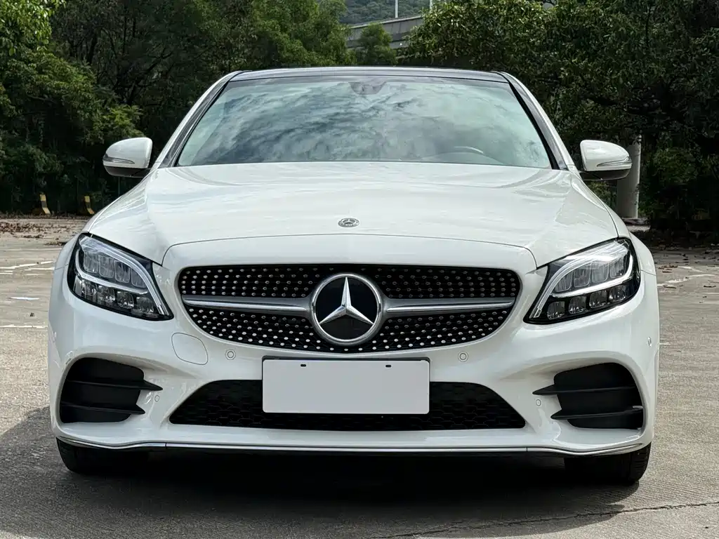 Mercedes-Benz C-Class — миниатюра 2