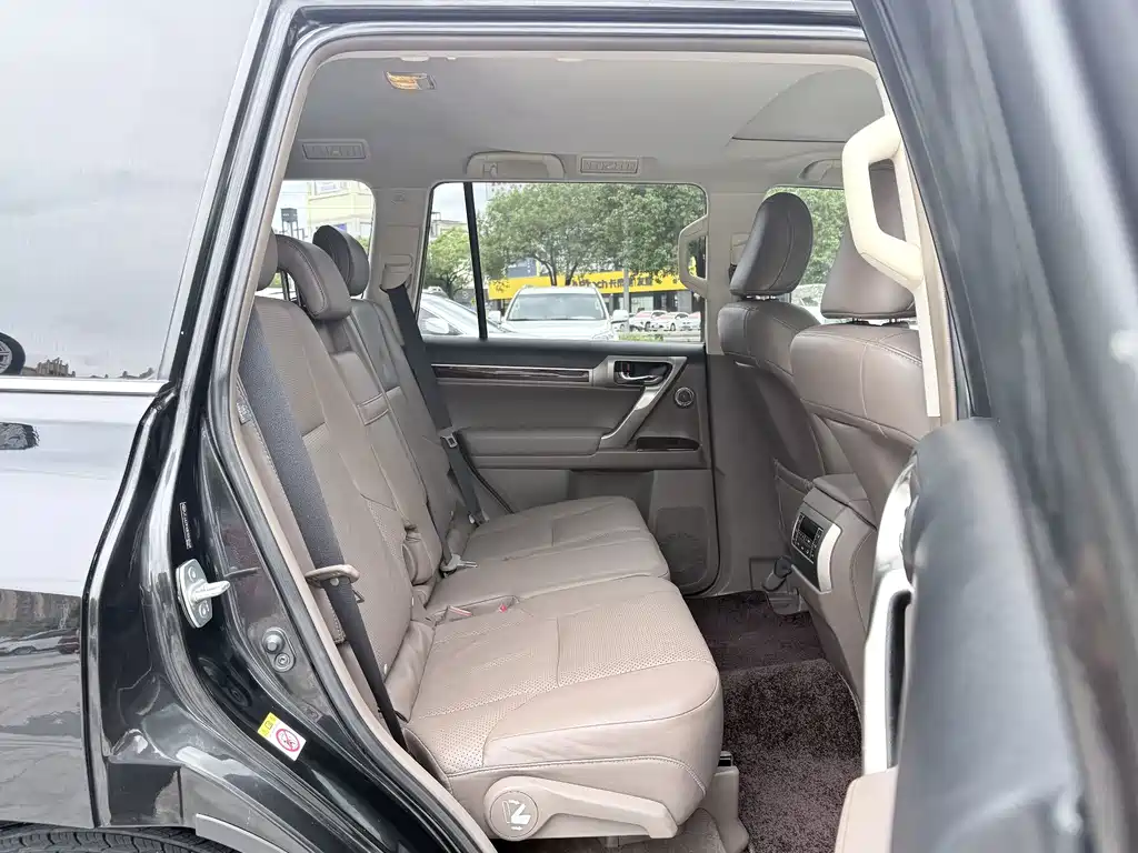 Lexus GX — миниатюра 7