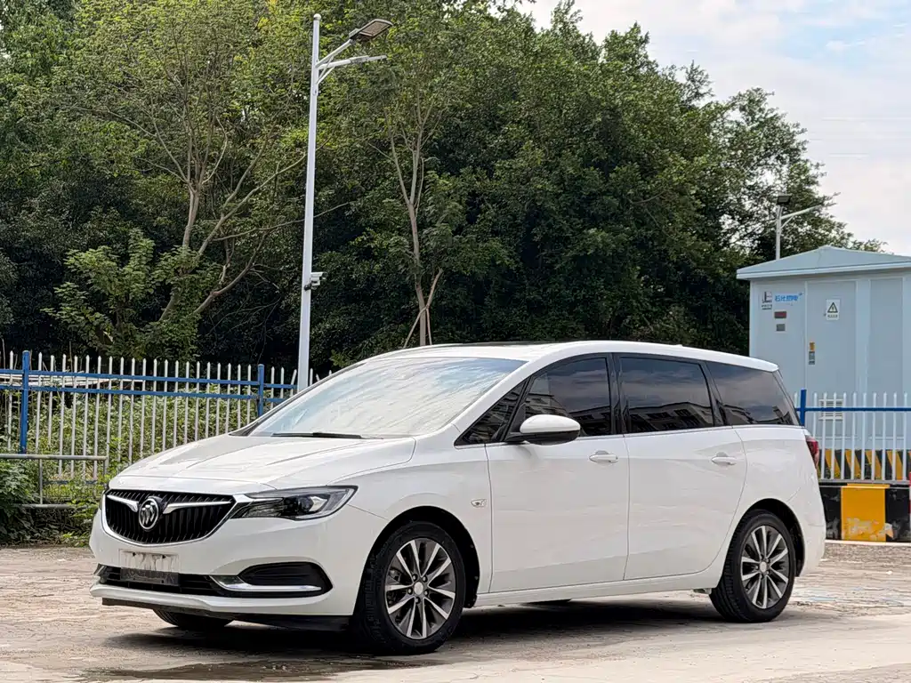 Buick GL6