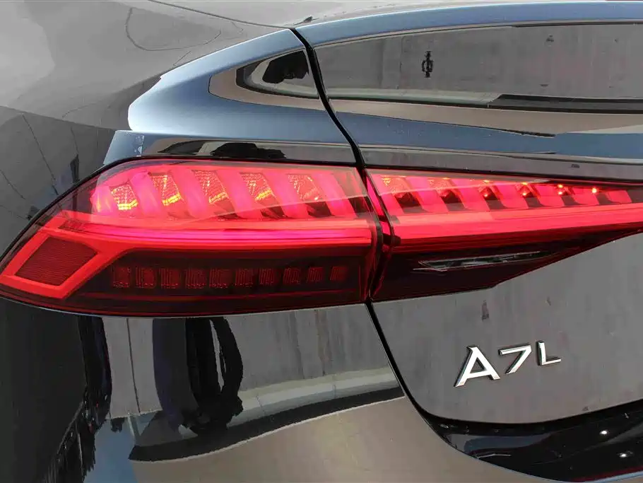 Audi A7L — миниатюра 15