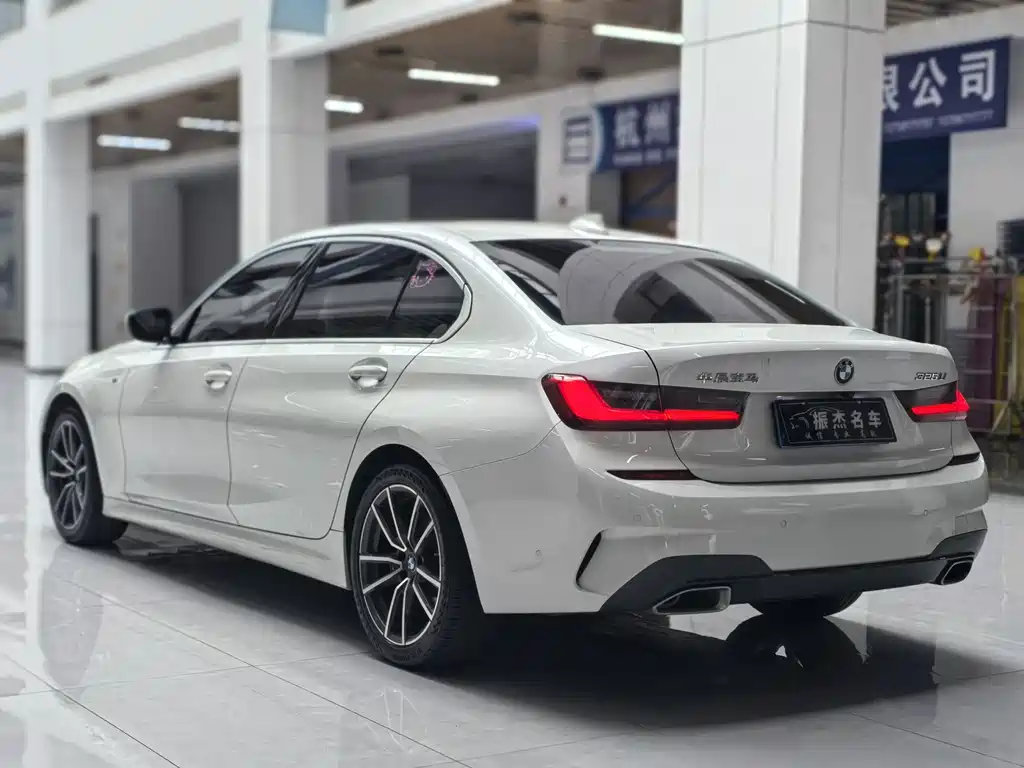 BMW 3 Series — миниатюра 13