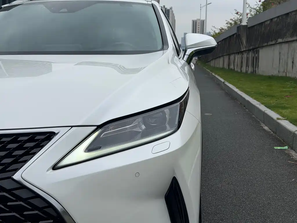 Lexus RX — миниатюра 4