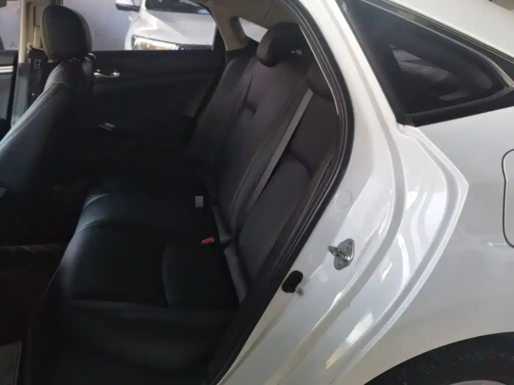Honda Civic — миниатюра 17