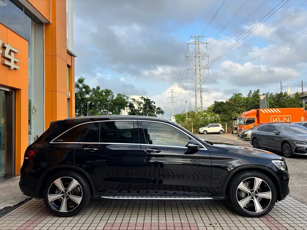Mercedes-Benz GLC — миниатюра 9