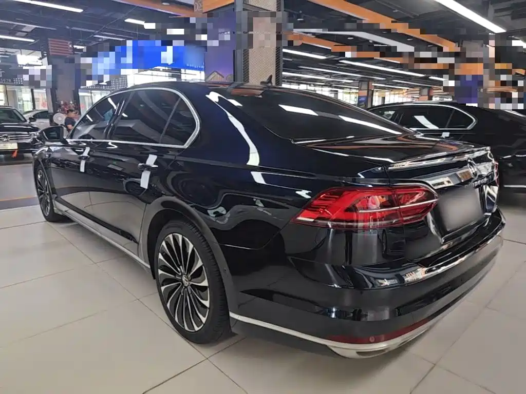 Volkswagen Phideon — миниатюра 5