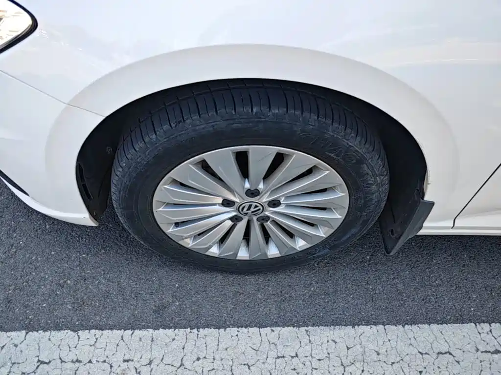 Volkswagen Lavida — миниатюра 23