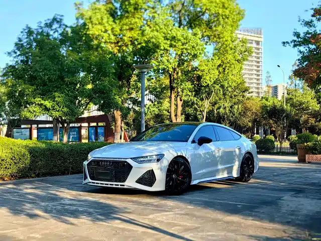 AUDI  A7