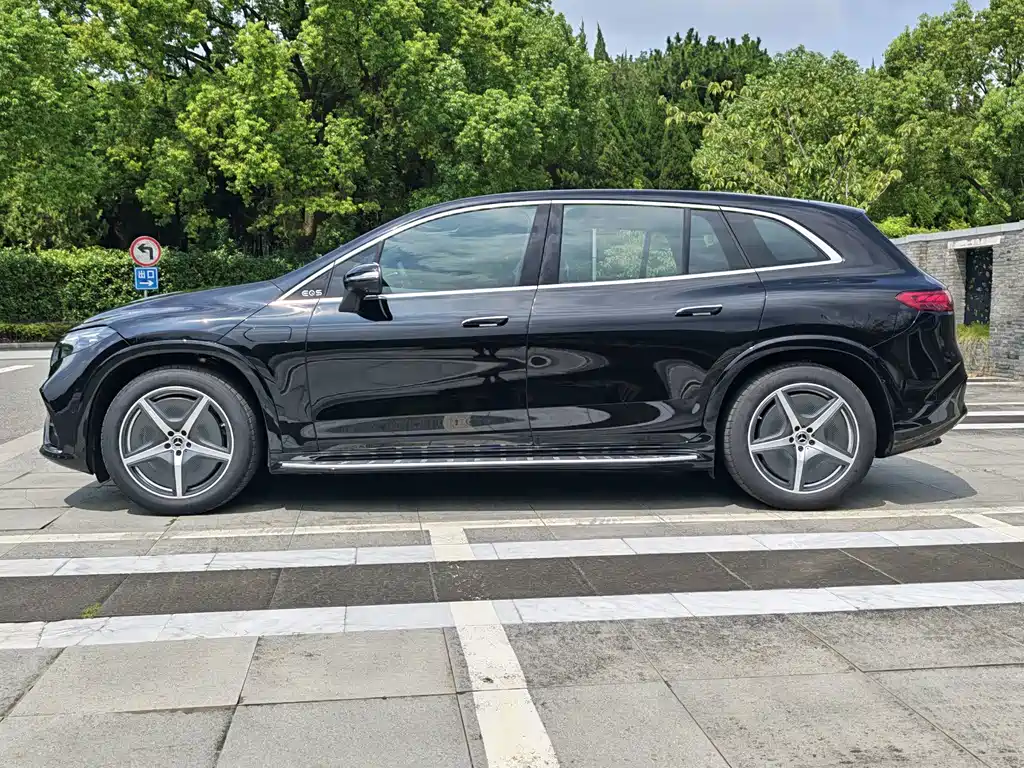 Mercedes-Benz EQS — миниатюра 4
