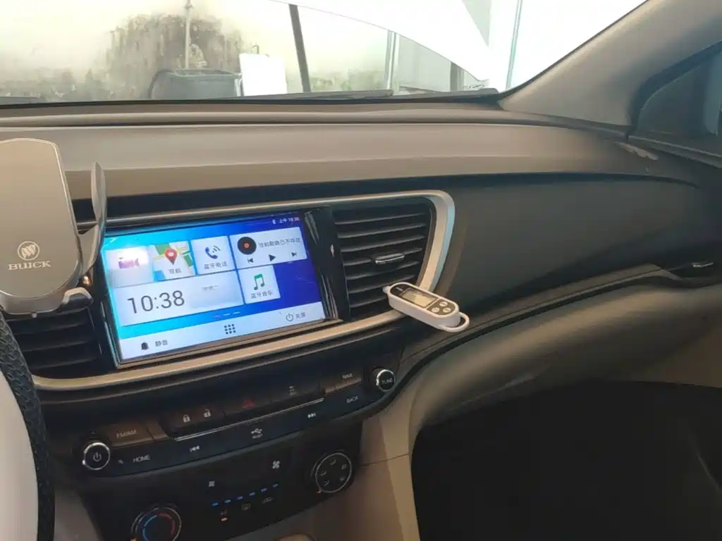 Buick Excelle — миниатюра 10
