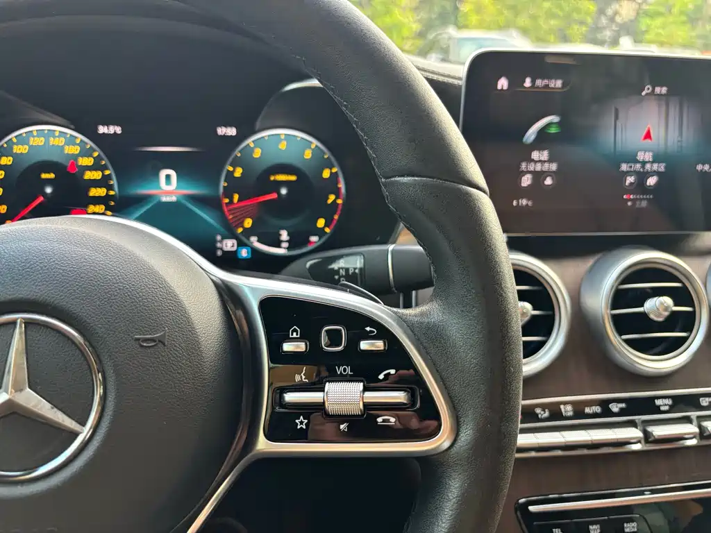 Mercedes-Benz GLC — миниатюра 19