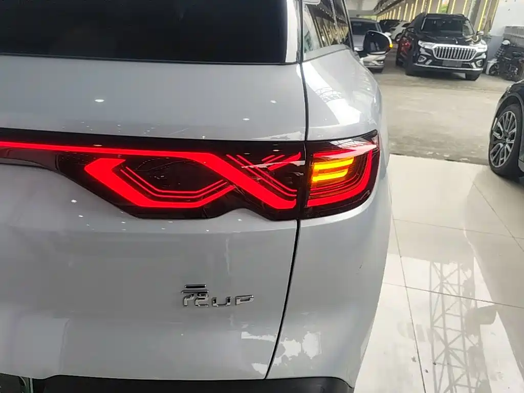 BYD Yuan UP — миниатюра 8